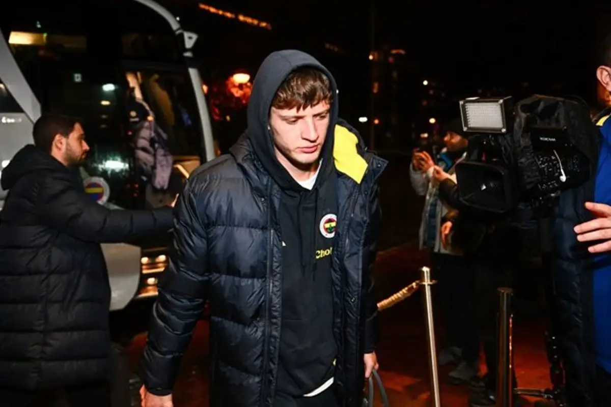 Sebastian Szymanski Fenerbahçe'ye Transfer Oldu, Sağlık Kontrolü Fransa'da Başladı