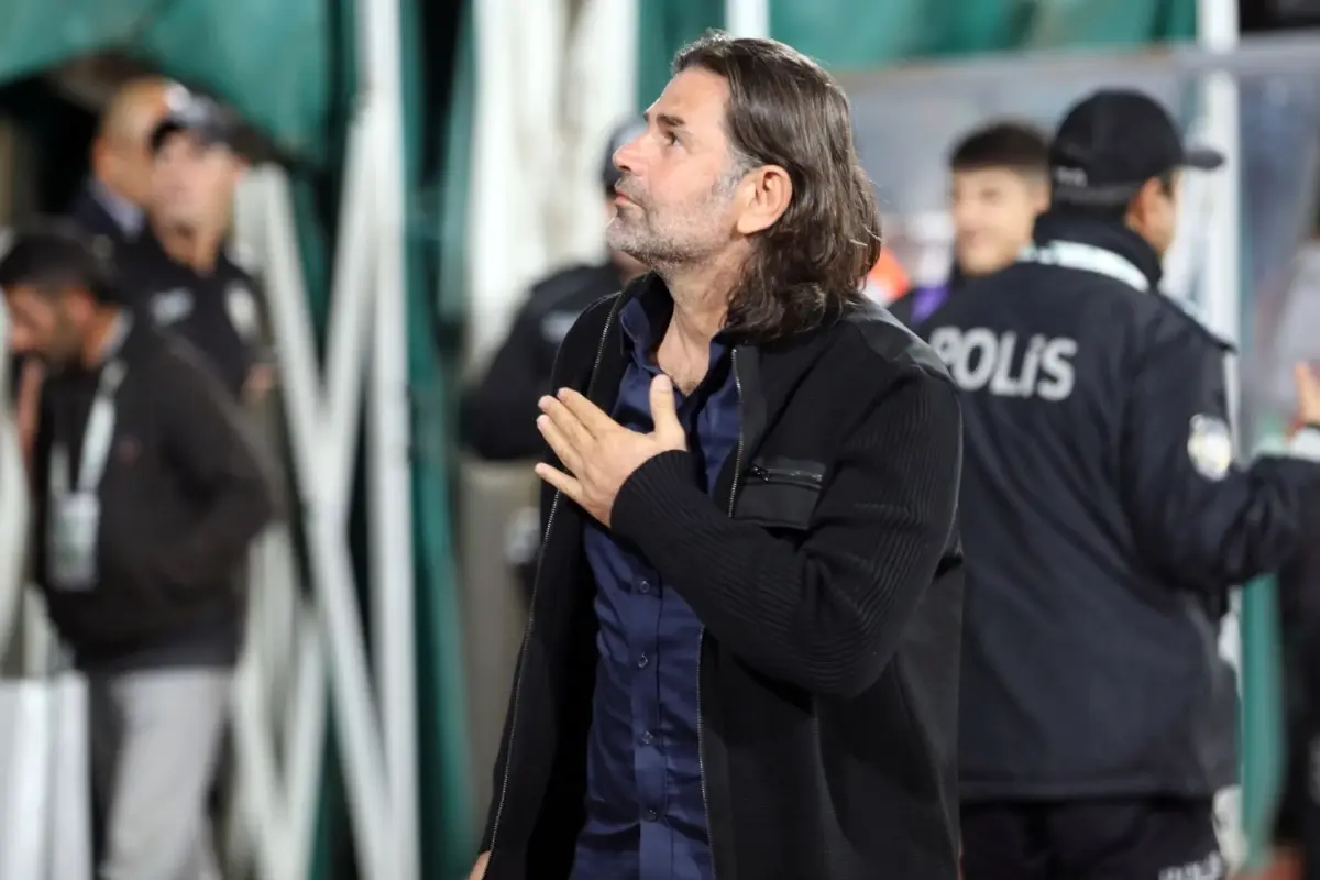 İbrahim Üzülmez, Alagöz Holding Iğdır FK'dan Ayrıldı: 15 Maçlık Görevde 7 Galibiyet