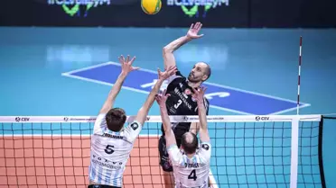 CEV Şampiyonlar Ligi'nde Halkbank, Belçika Devleri Knack Roeselare'ye 3-2 Yenildi