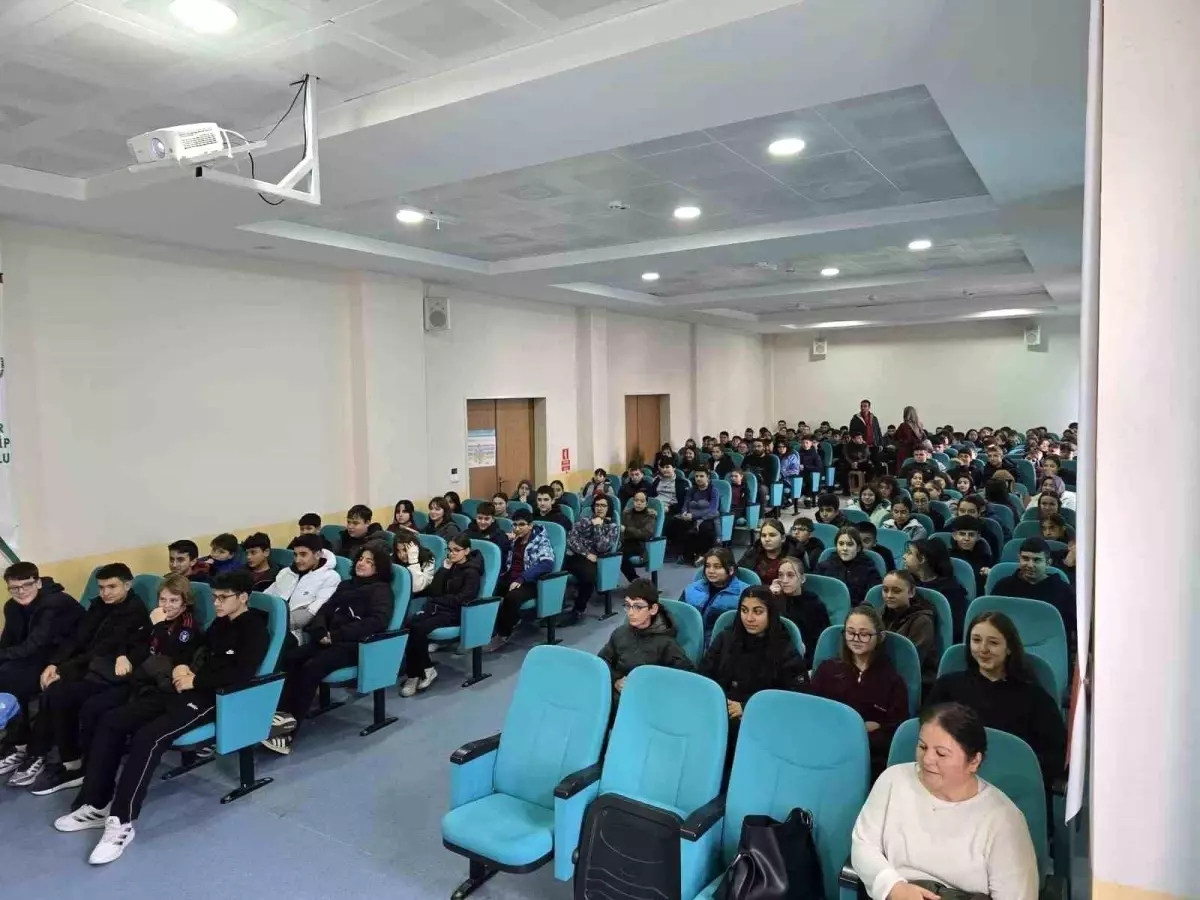 Bilecik’te Gençler Dijital Bağımlılığa Karşı Bilinçleniyor