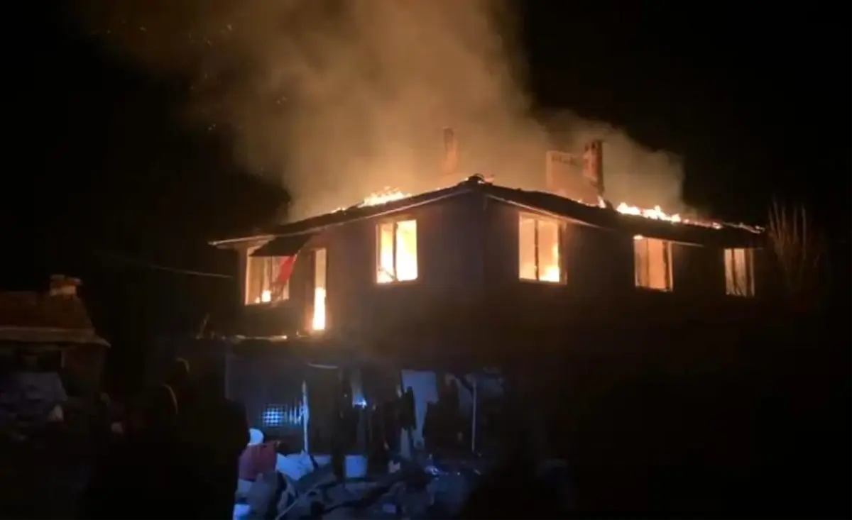 Yanmış köy evi, Orhaneli, Bursa