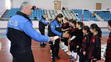 Erzurum Polisinden Sömestri Tatiline Renkli Çocuk Etkinlikleri