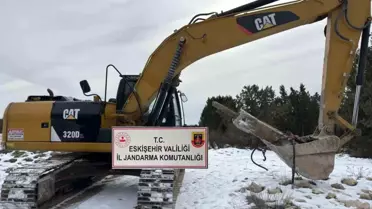 Eskişehir'de Jandarma, Kaçak Kazı Çetesi Üzerine Geniş Operasyon Gerçekleştirdi