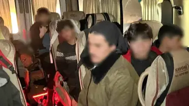 Sakarya’da Jandarma, 32 Düzensiz Göçmeni Gözaltına Aldı