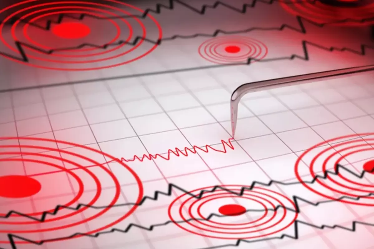 Balıkesir Sındırgı’da 100’den Fazla Artçı Deprem Kaydedildi: Uzman Uyarıyor