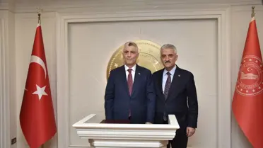 Ticaret Bakanı Bolat'tan Düzce Esnafına 100 Milyon Lira Acil Kredi Paketi