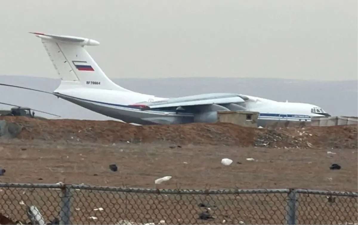 Kamışlı Havalimanı'na iniş yapan Rus uçağı