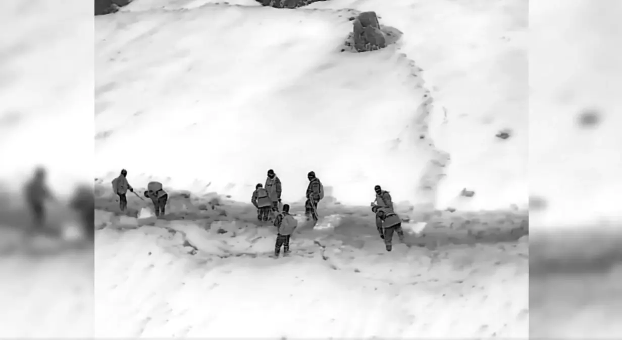 Hakkari'de 860 Kilogram Uyuşturucu Madde Ele Geçirildi: Operasyonun Detayları