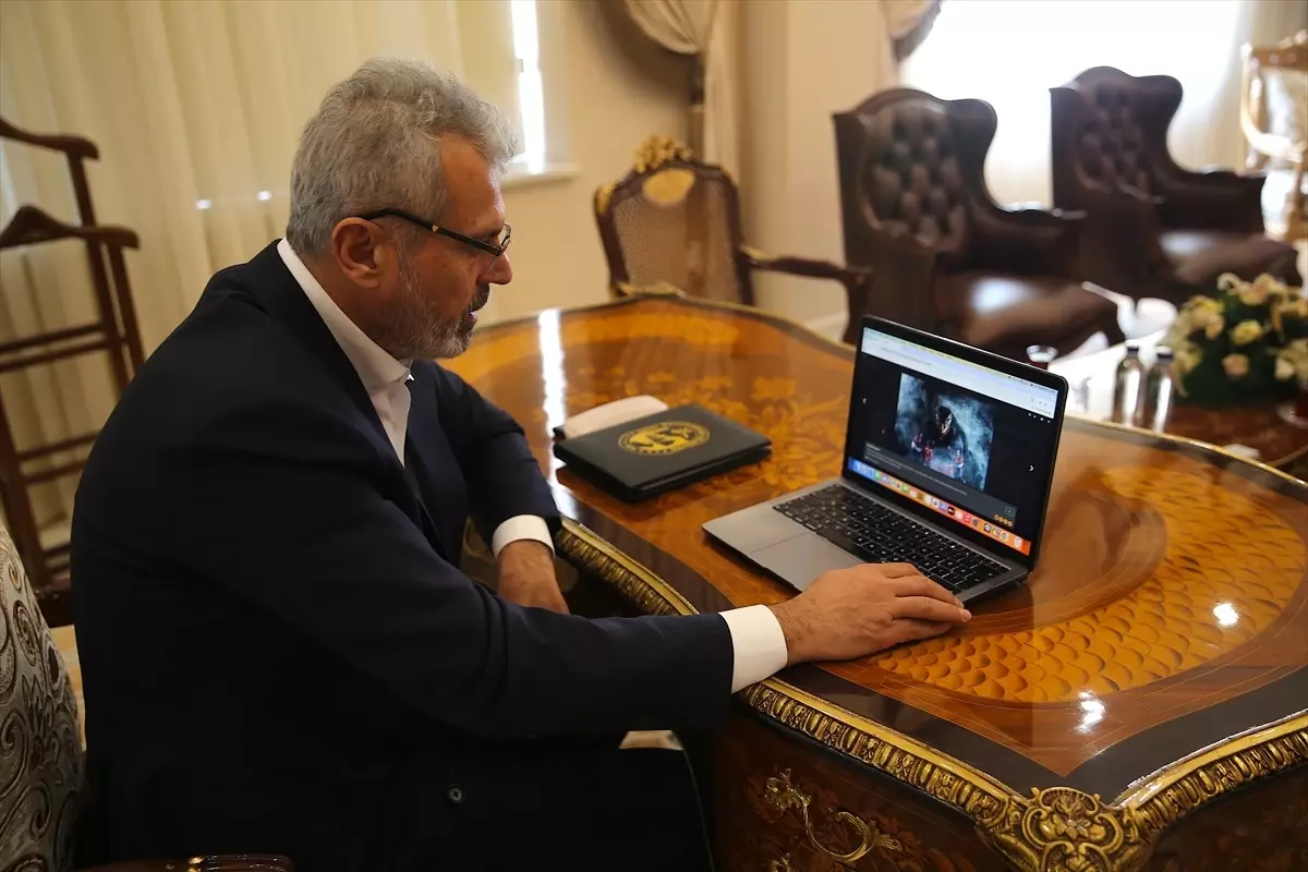 Hatay Büyükşehir Belediye Başkanı Öntürk, Yılın Kareleri Oylamasına Katıldı