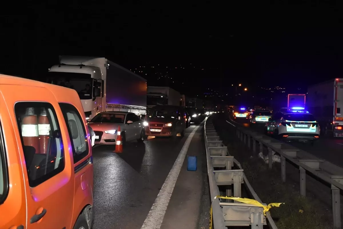 Sakarya’da Üzücü Trafik Kazası: Burak Gökhan’ın Cenazesi Kaynarca’da Defnedildi