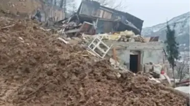 Artvin Borçka’da Heyelan: Ev ve Ahır Yıkıldı, Yaralanma Yok