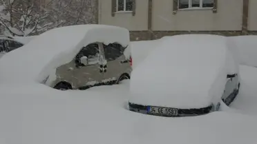 Bitlis'te Kar Nedeniyle Kapalı Olan 197 Köy Yolu Tekrar Açıldı