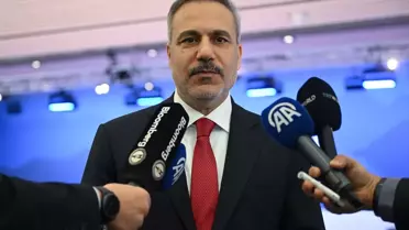 Dışişleri Bakanı Hakan Fidan, Barış Kurulu Şartı İmza Töreninde Barış Sürecine Değişen Yaklaşımını Açıklıyor