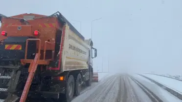Şanlıurfa’da Şiddetli Kar Yağışı Şehri Felç Ettirdi
