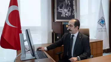 TTK Başkanı Özgen, 2025 Yılının En İyi Fotoğraflarına Oy Verdi