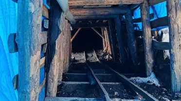Patlayıcıyla yok edilen kaçak maden ocakları