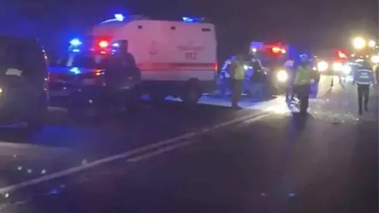 Midyat'ta Trafik Kazası: 3 Kişi Hayatını Kaybetti, 2 Yaralı