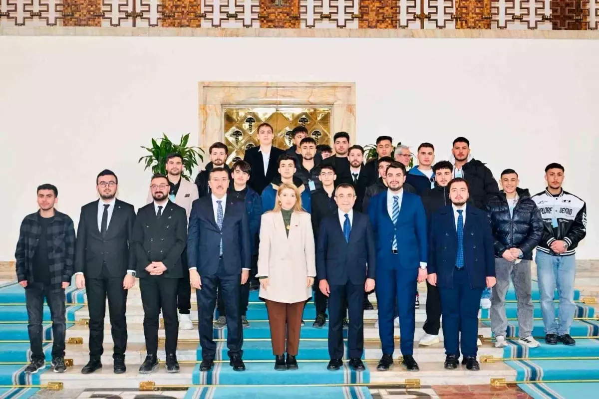 AK Parti Grup Toplantısı'nda konuşma anı