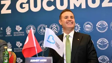 Balıkesir’de Belediye Başkanlarıyla Birlik Toplantısı: Ahmet Akın’dan Ortak Çözüm Çağrısı