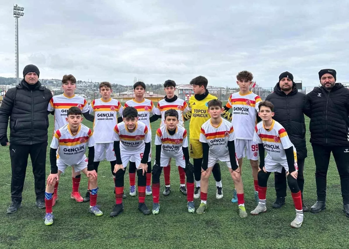 1299 Bilecikspor, U14 Ligi'nde 5-1'lik Zaferle Liderliğini Koruyor