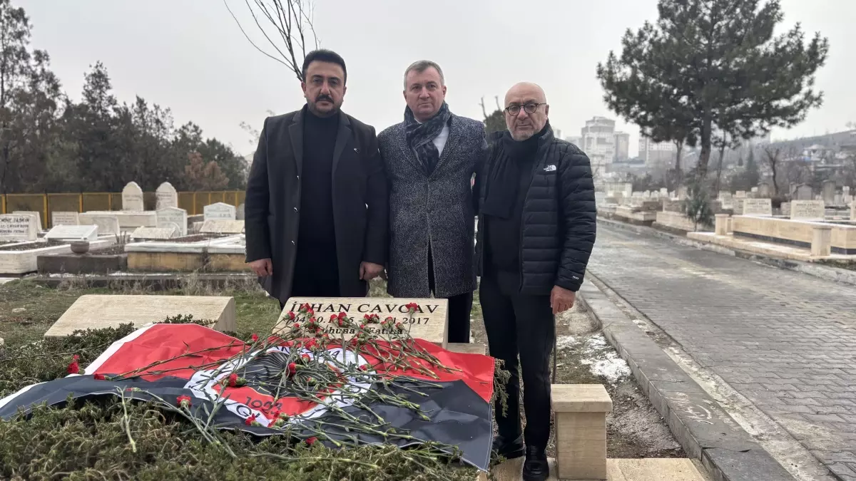 İlhan Cavcav anma töreni kapak fotoğrafı