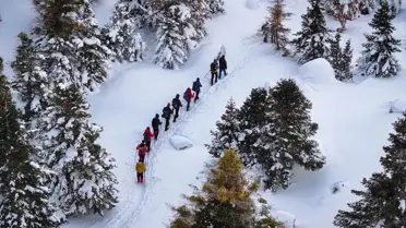 Aladağlar’ın karla kaplı zirveleri