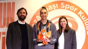 Eczacıbaşı Dynavit, Elif Şahin'in 2026-2028 Dönemi Sözleşmesini Uzattı