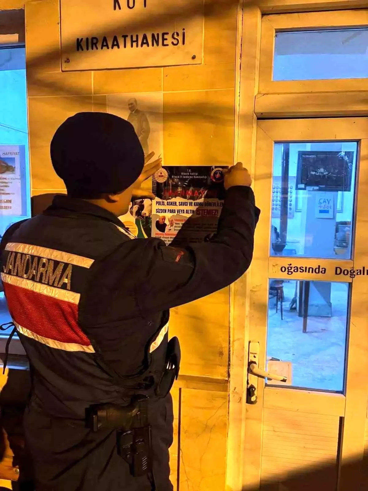 Bilecik Jandarması Dolandırıcılık Önleme Semineri: Köy Kahvelerinde Bilinçlendirme