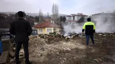 Burdur Yeşilova’da Ev Yangını: İtfaiye Müdahalesi ve Kurtarma Operasyonu