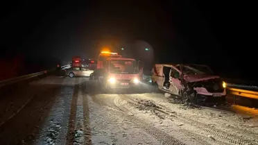 Kırıkkale’de Kar Yağışı Nedeniyle Zincirleme Trafik Kazası: 1 Yaralı