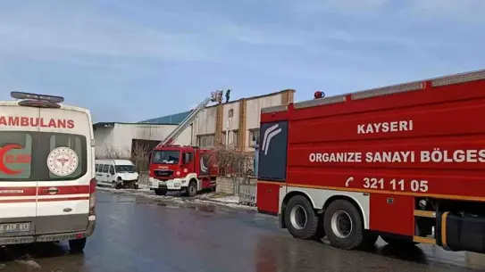 Kayseri Hacılar’da Mobilya Fabrikasında Çıkan Yangın Kontrol Altına Alındı