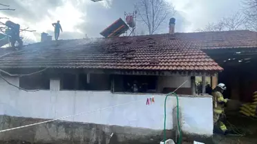 İnegöl'de Tek Yaşayan Adamın Evi Büyük Yangınla Yandı