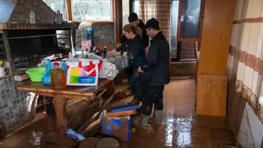 Yunanistan’da Şiddetli Yağış Sel Getirdi: 2 Kişi Hayatını Kaybetti