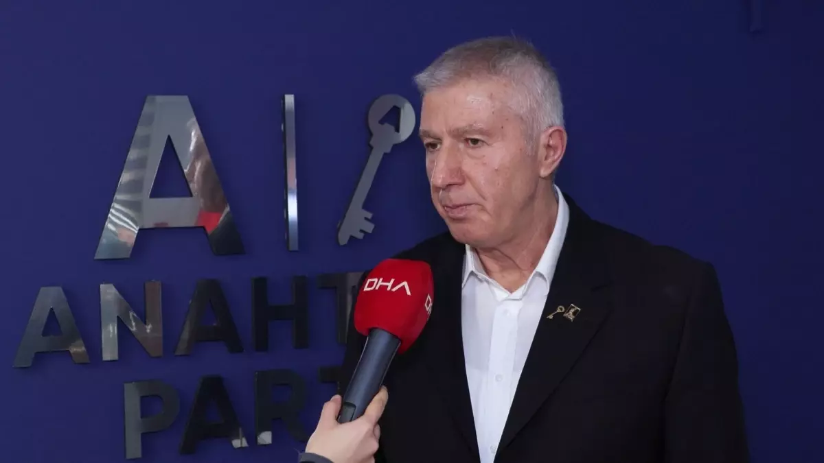 Anahtar Parti Kadıköy'de Bayrak ve Vatanın Değerini Vurguladı