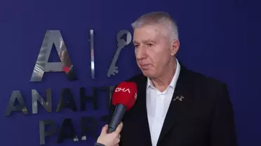 Hakan Alsaç, bayrak ve vatan vurgusu sırasında