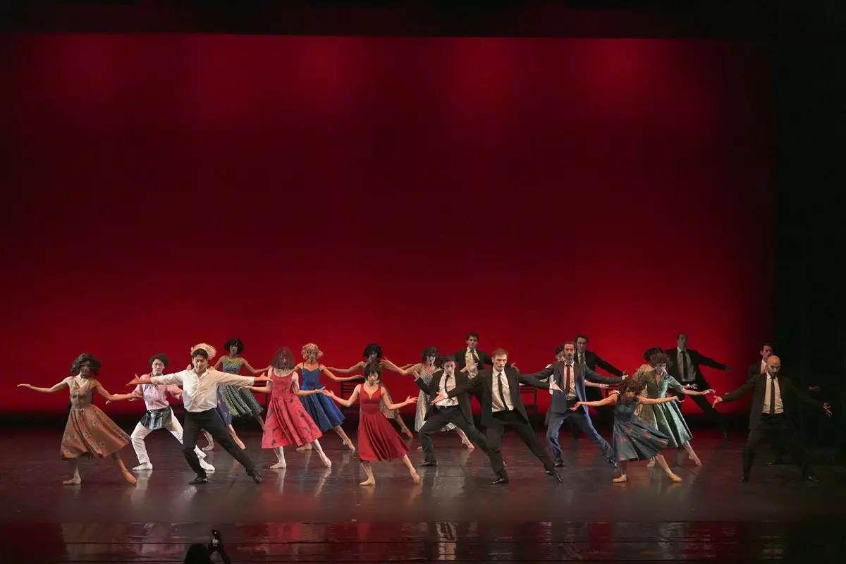 Tria modern dans gösterisi afişi