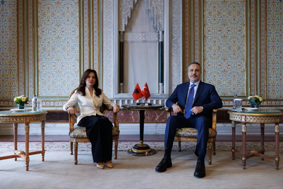 İstanbul’da Balkan Barış Platformu Buluşması: Hakan Fidan’dan Ortak Çözüm Çağrısı