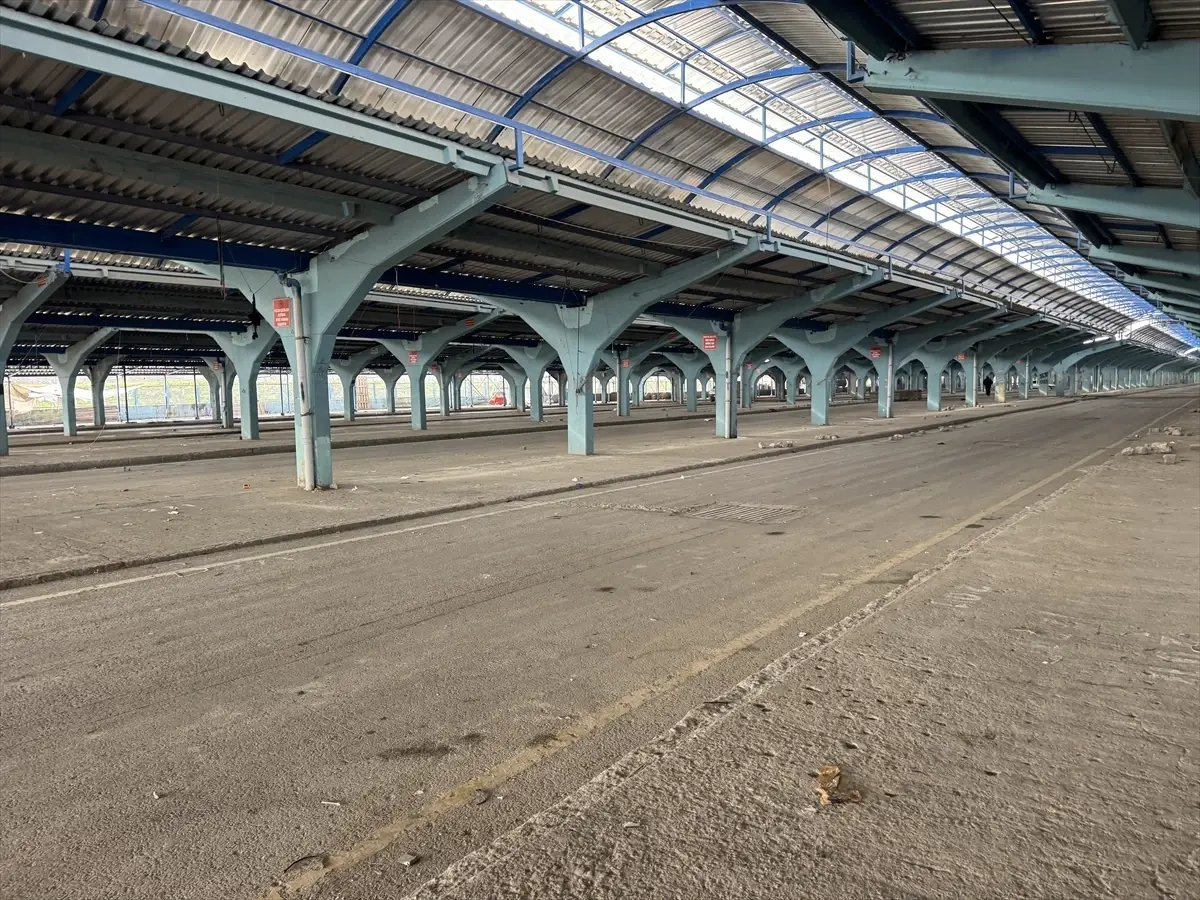 Edirne Ulus Pazarı Esnafı, Kapatılan Pazar İçin Belediyeye Göz Yaşıyla Yaklaşıyor