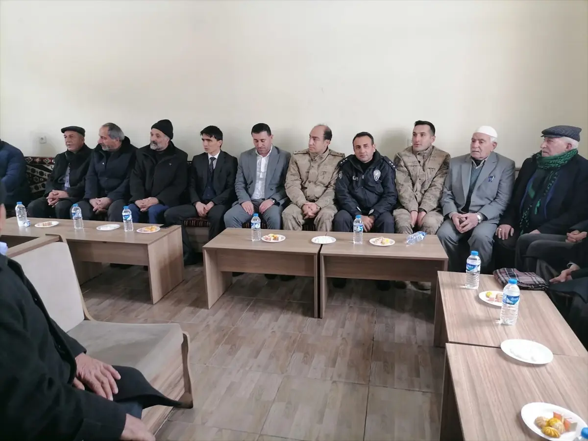 Erzurum Hınıs'ta Akraba Aileler Uzun Süreli Barışa Kavuştu