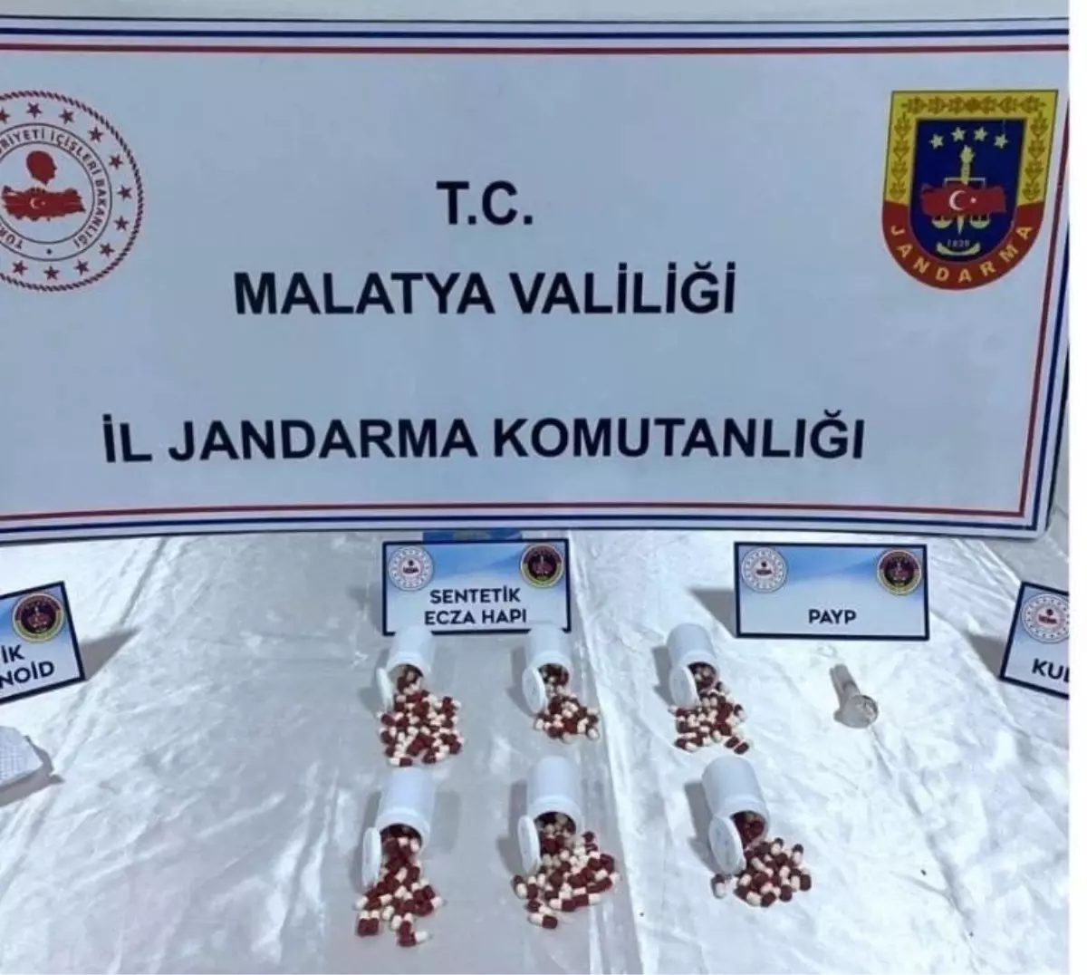 Malatya’da Jandarma’dan Uyuşturucu Operasyonu: 8 Şahıs Gözaltında