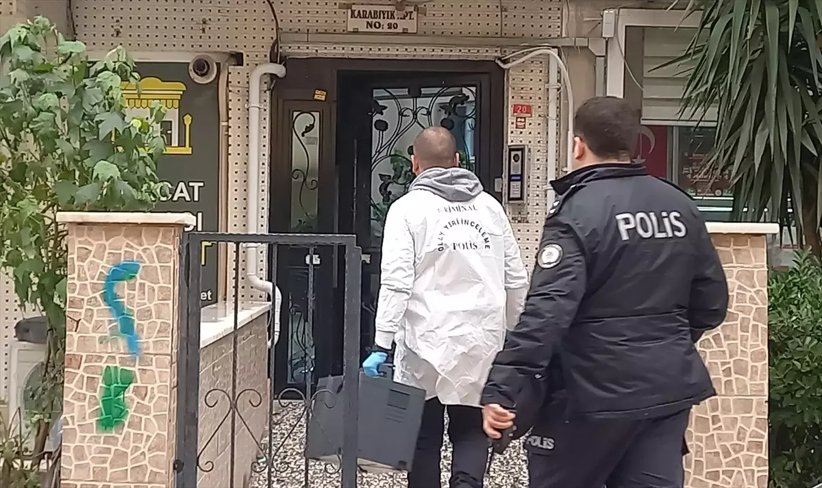 Manisa’nın Yunusemre Mahallesinde 52 Yaşındaki Adam Evinde Ölü Bulundu