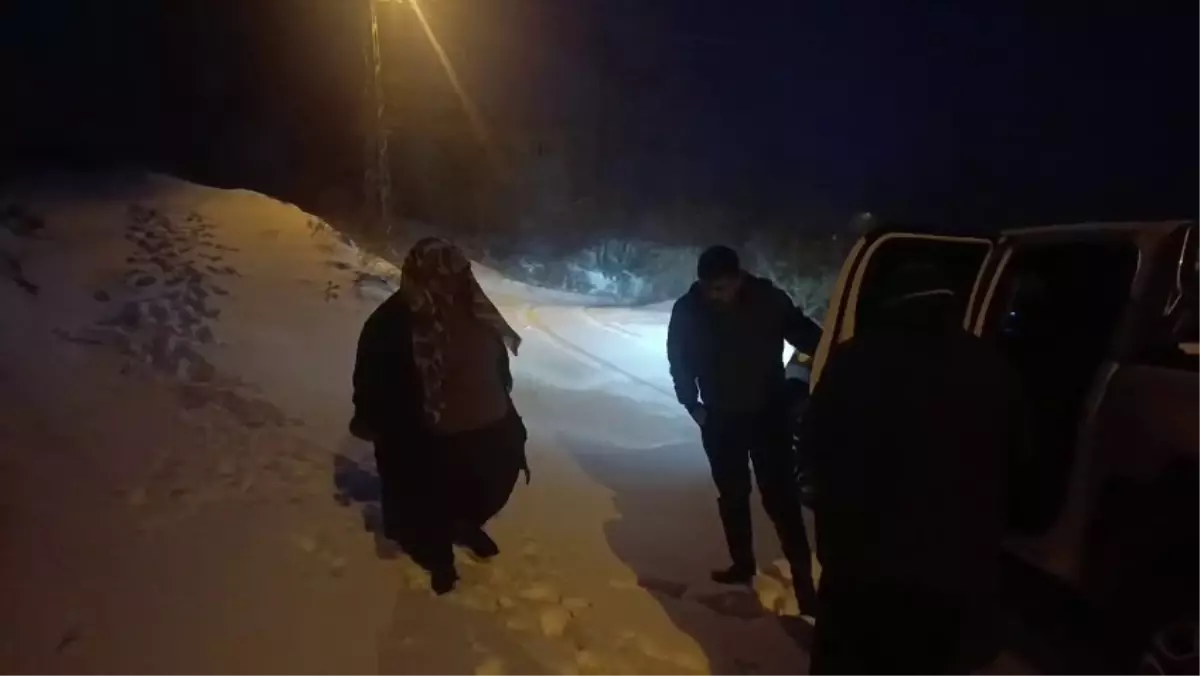 Düziçi'de kar yağışı ve kurtarma çalışmaları