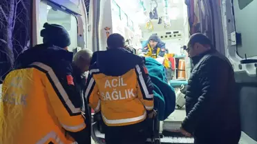 Kardan Kapalı Mezrada 77 Yaşındaki Hasta Acil Ambulansla Hastaneye Kavuşturuldu
