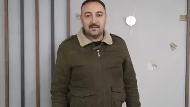 Kahramanmaraş’ta Karla Kaplı Yola Kepçeyle Misafirlik Yolculuğu