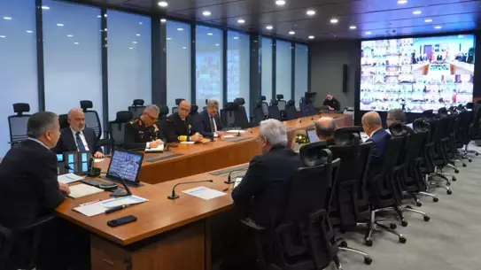 İçişleri Bakanı Yerlikaya'dan Valilerle Güvenlik Stratejisi Toplantısı