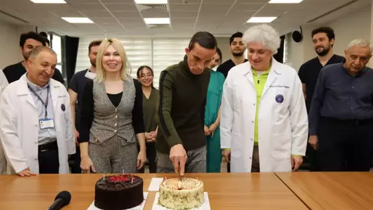 Uğur Acar ve doktorları bir arada