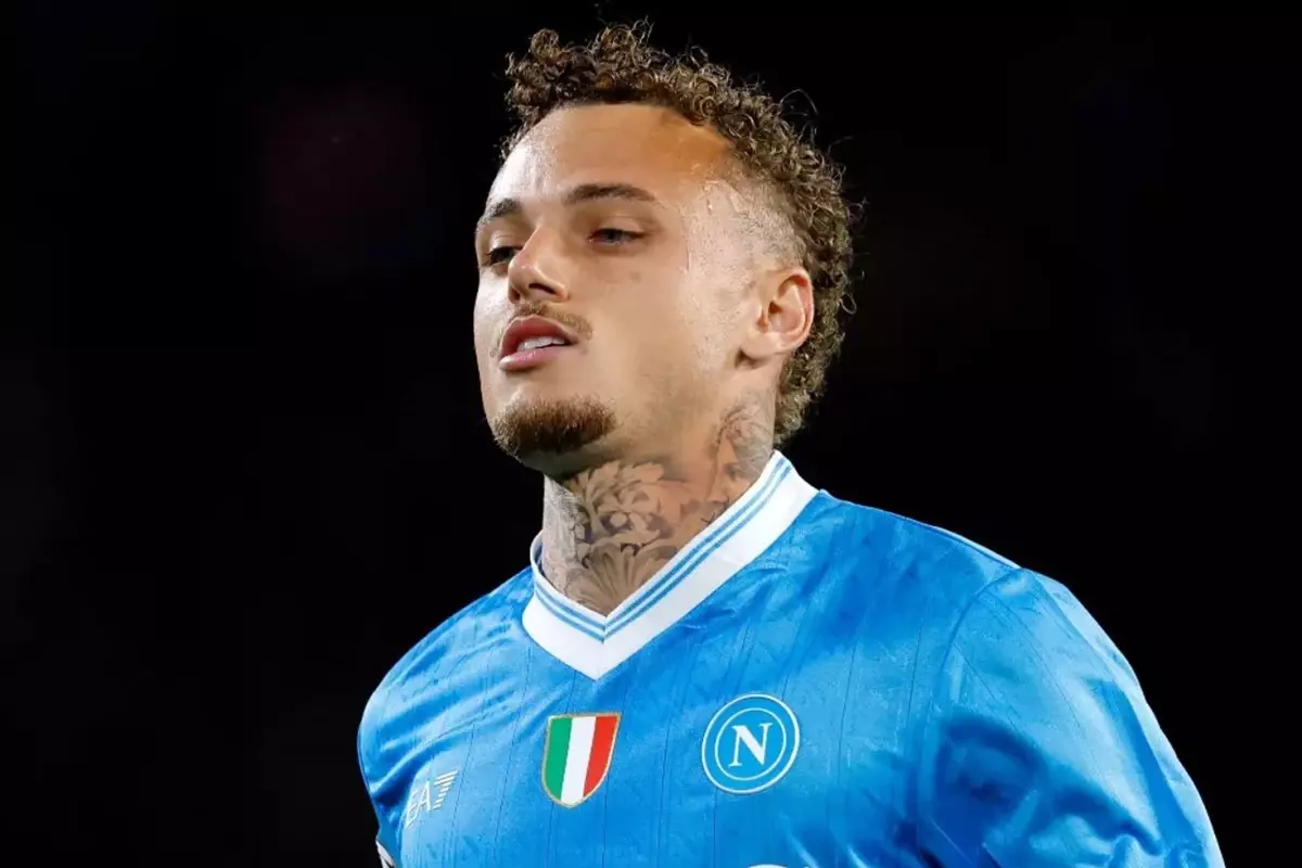 Galatasaray, Noa Lang'ı Transfer Etti: Napoli'den Gelen Hollandalı Orta Saha Yıldızı İstanbul'da