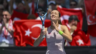 Zeynep Sönmez ve Yulia Putintseva maçı