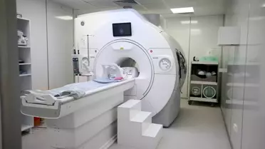 Muş Devlet Hastanesi'nde Yapay Zeka Destekli Yeni MR Cihazı Kullanıma Açıldı