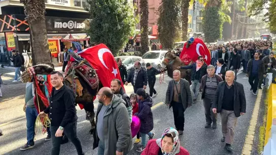 Erdoğan, Aydın’da Develerin Eşliğinde Açılış Töreniyle Buluştu